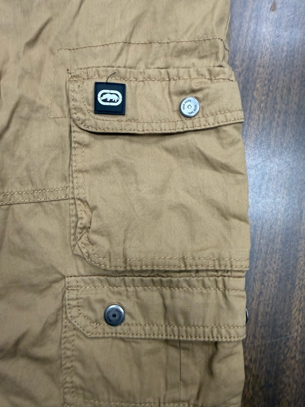 Ecko Unlimited Tan Cargo Shorts with Multiple Pockets size 34 - Picture 3 of 14